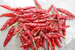 red-chilly-whole-with-stem-500x500